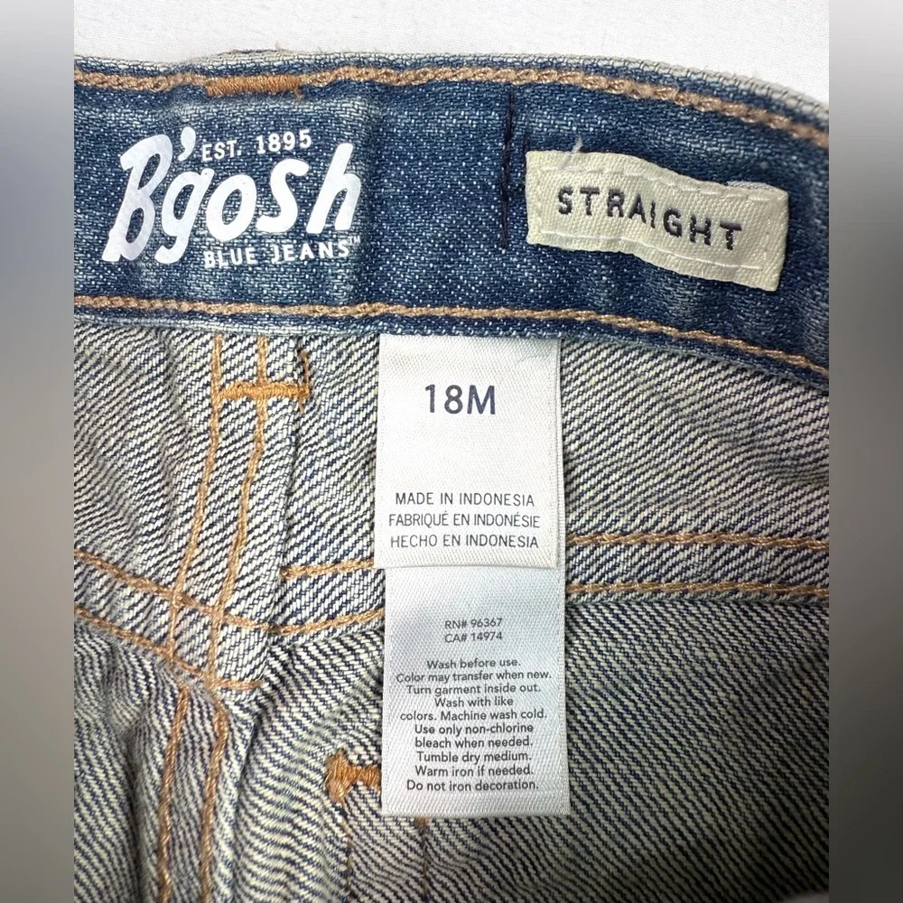 NWT OSHKOSH Boys Straight Jeans 18M Classic‎ Blue Denim Adjustable Waist NEW